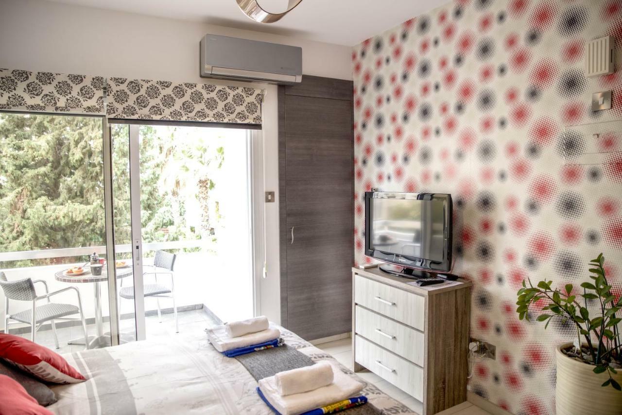 Green Valley Modern Studio Лимасол Экстерьер фото