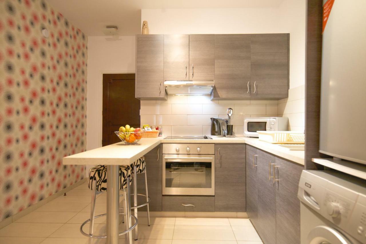 Green Valley Modern Studio Лимасол Экстерьер фото